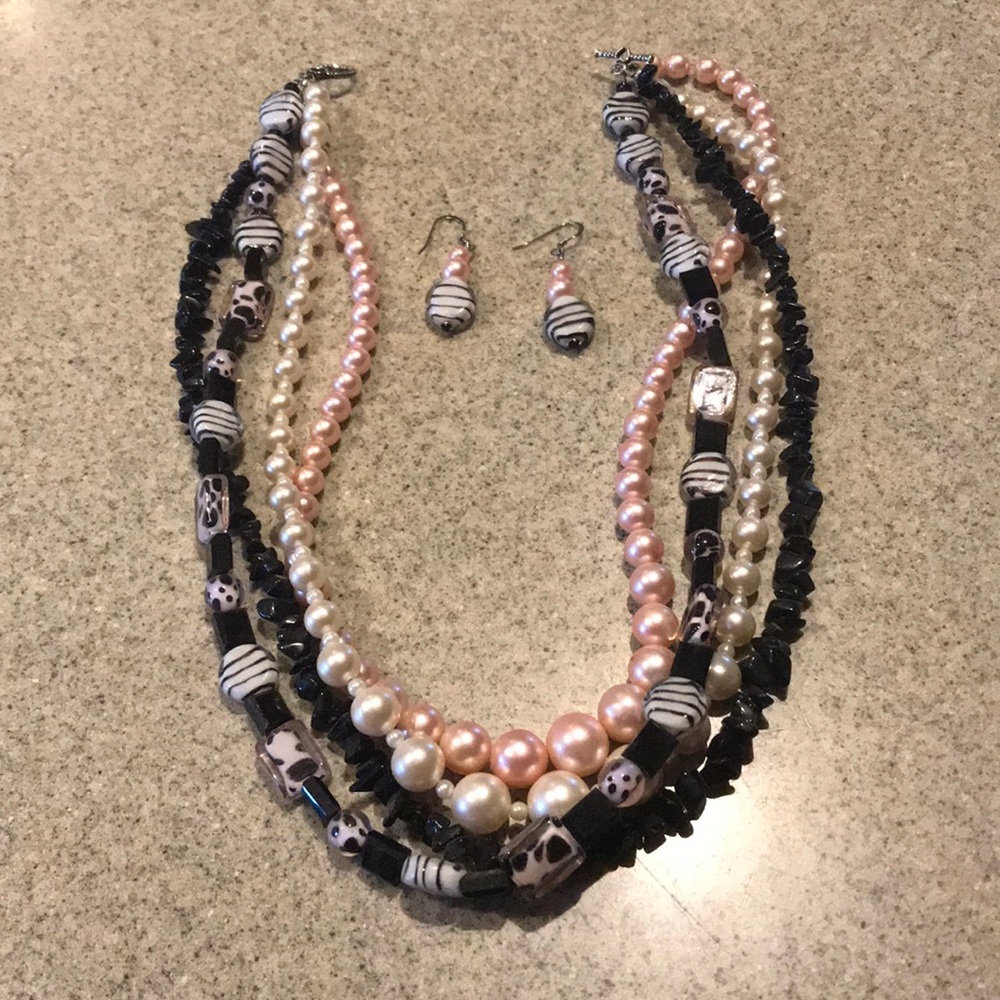 4 strand faux pearl &bead necklace & earrings